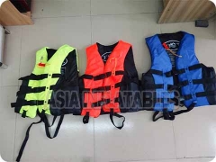 Various Styles Inflatable Water Park Life Vest Wearable