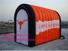 Inflatable Long Horns Tunnel