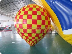 kolorowy nadmuchiwany olbrzymi balon